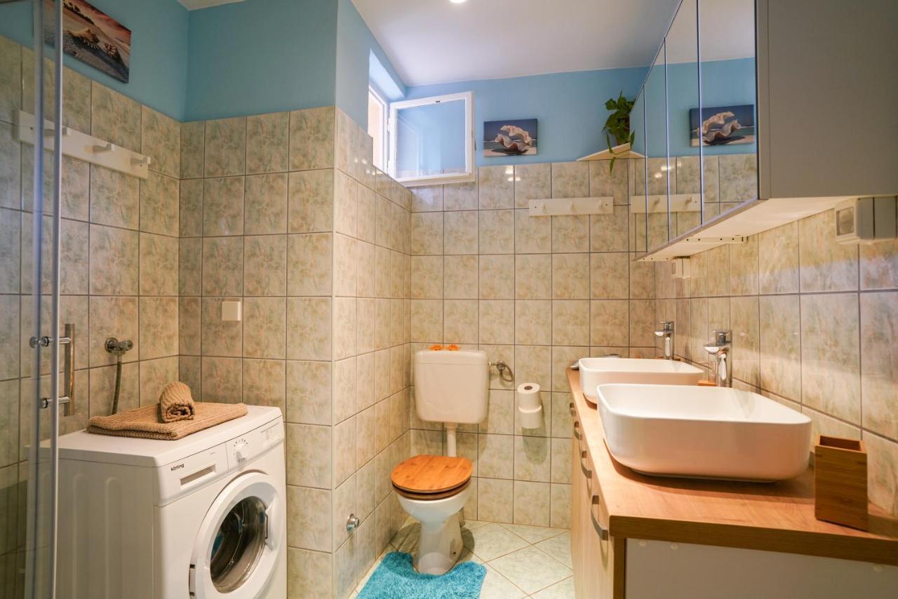 Margerita Apartment&Studio Rovigno Esterno foto
